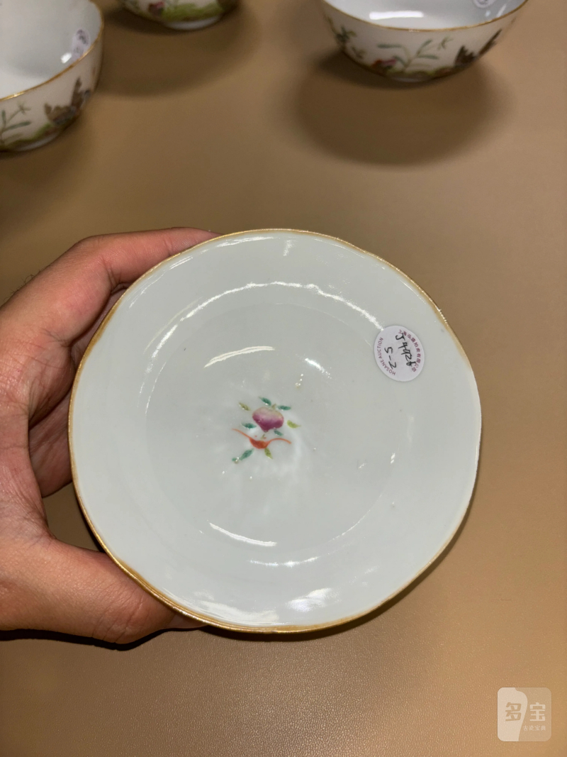 清光绪 粉彩蝶恋花纹碗一组四件 - 图4